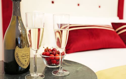 Suite di lusso con jacuzzi | HeMi Suites - Milano centro