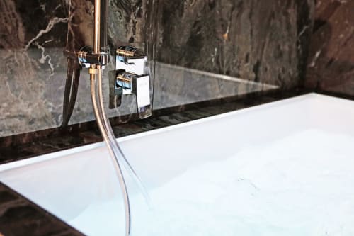 Suite di lusso con jacuzzi | HeMi Suites - Milano centro