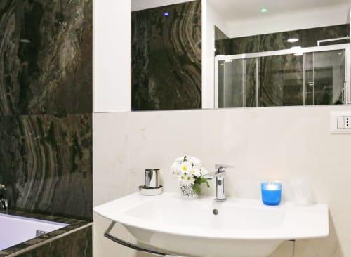 Suite di lusso con jacuzzi | HeMi Suites - Milano centro