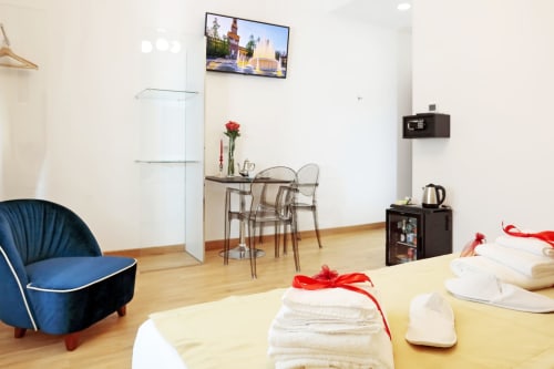 Deluxe double room | HeMi Suites - Milan center