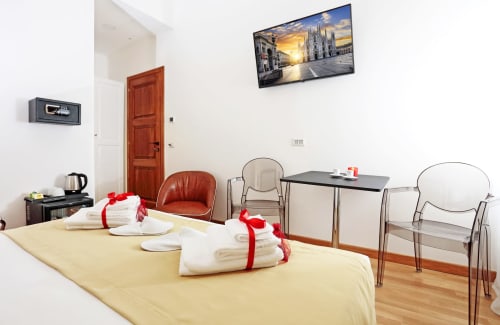 Triple room | HeMi Suites - Milano center