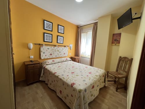 Habitación doble - Hostal la Colmena | Ávila