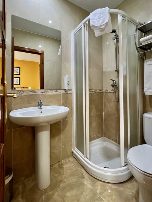 Habitación doble - Hostal la Colmena | Ávila