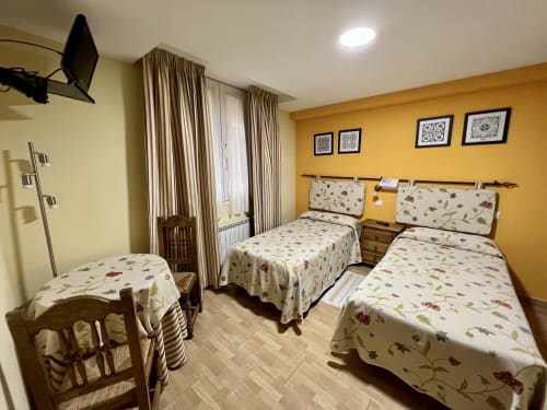 Habitación doble - Hostal la Colmena | Ávila