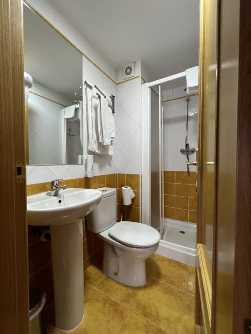 Apartamento familiar - Hostal la Colmena | Ávila