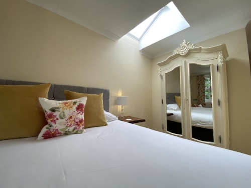 Brecon Beacons Superking room kingfisher exclusive