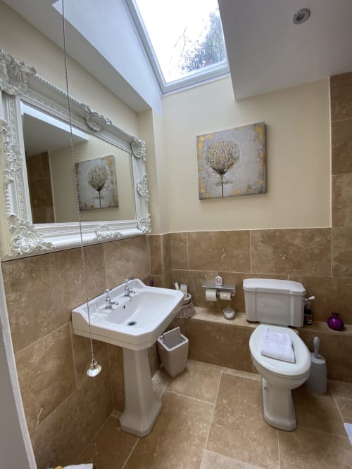 new style bathroom at Brecon Beacons the Usk talybont