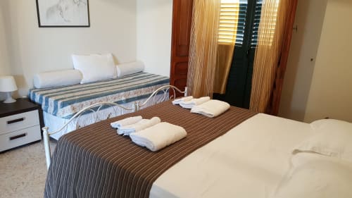 Emblema Appartamento 03 | Emblema Apartments Case Vacanza Torre Suda, Puglia, Gallipoli, Salento, mare, Maldive del Salento, letto matrimoniale, letti singoli, cucina, bagno privato