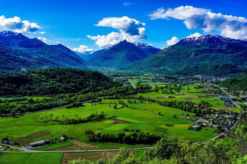 Photo prise par Emmanuel avec son drône depuis notre domaine vous donne un aperçu de notre belle région des Pyrénées