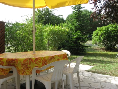 terrasse vue jardin gîte les Pins Saint-Jean-de-Monts