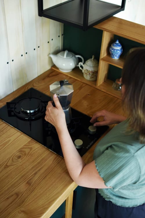 Cafetière italienne récup dans la Tiny House Inspire en Berry Sologne