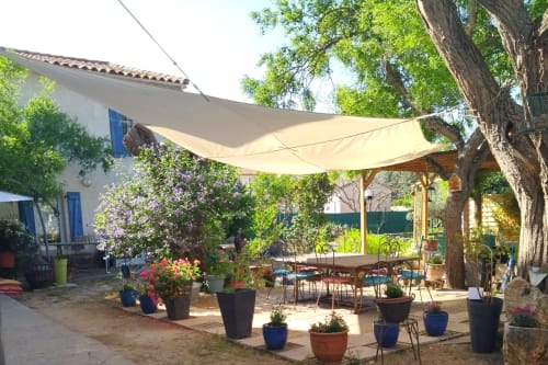 Mas de Bellegou bed and breakfast PORTIRAGNES - proche agde - terrasse - vente produits locaux  - table d'hôtes