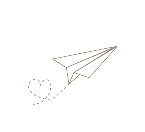 Avion en papier avec pointillés, symbole de voyage et d'aventure à La Maison De Siloe, boutique B&B à Villefranche de