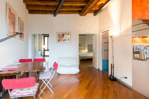 Brera 20| Apartment for 4 with one bedroom, living room with sofa bed, kitchen, balcony and bathroom with shower. With Wi-Fi, TV and air conditioning - HB Hall, flats in the centre of Milan.