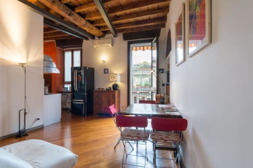 Brera 20| Apartment for 4 with one bedroom, living room with sofa bed, kitchen, balcony and bathroom with shower. With Wi-Fi, TV and air conditioning - HB Hall, flats in the centre of Milan.