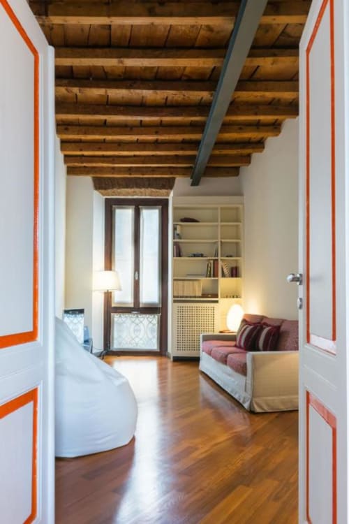 Brera 20| Apartment for 4 with one bedroom, living room with sofa bed, kitchen, balcony and bathroom with shower. With Wi-Fi, TV and air conditioning - HB Hall, flats in the centre of Milan.