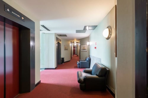 Duomo Deluxe Room| Room for 2 with one double bed and bathroom with shower. With Wi-Fi, TV and air conditioning - HB Hall, flats in the centre of Milan.