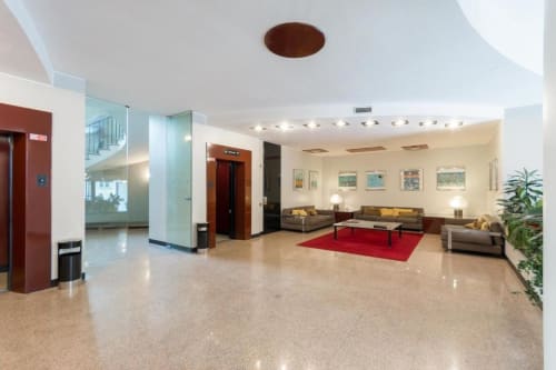 Duomo Deluxe Room| Room for 2 with one double bed and bathroom with shower. With Wi-Fi, TV and air conditioning - HB Hall, flats in the centre of Milan.