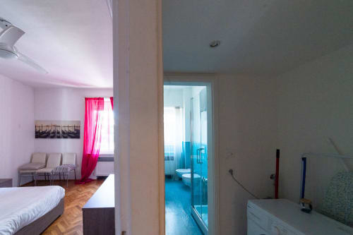 Corso Como A12| Apartment for 4 with one bedroom, living room with sofa bed, kitchen, balcony and bathroom with shower. With Wi-Fi, TV and air conditioning - HB Hall, flats in the centre of Milan.