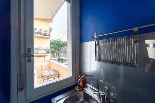 Navigli Darsena 10| Apartment for 4 with one bedroom, living room with sofa bed, kitchen and bathroom with shower. With Wi-Fi, TV and air conditioning - HB Hall, flats in the centre of Milan.