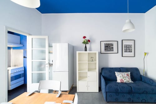 Navigli Darsena 10| Apartment for 4 with one bedroom, living room with sofa bed, kitchen and bathroom with shower. With Wi-Fi, TV and air conditioning - HB Hall, flats in the centre of Milan.