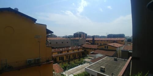 Navigli 6A| Apartment for 2 with one bedroom, living room, kitchen, balcony and bathroom with shower. With Wi-Fi, TV and air conditioning - HB Hall, flats in the centre of Milan.