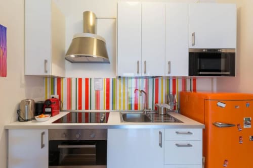 Navigli 6A| Apartment for 2 with one bedroom, living room, kitchen, balcony and bathroom with shower. With Wi-Fi, TV and air conditioning - HB Hall, flats in the centre of Milan.