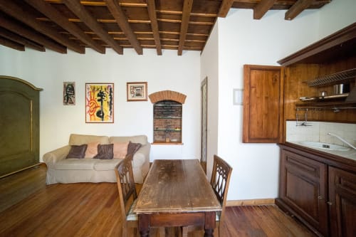 Navigli 2| Studio apartment for 2 with a sofa bed in the living room, kitchenette and bathroom with shower. With Wi-Fi, TV and air conditioning - HB Hall, flats in the centre of Milan.