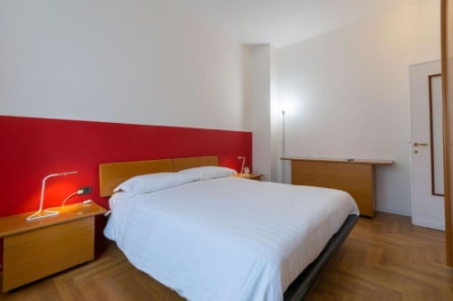 Loreto 19| Apartment for 4 with one bedroom, living room with sofa bed, kitchen, balcony and bathroom with shower. With Wi-Fi, TV and air conditioning - HB Hall, flats in the centre of Milan.