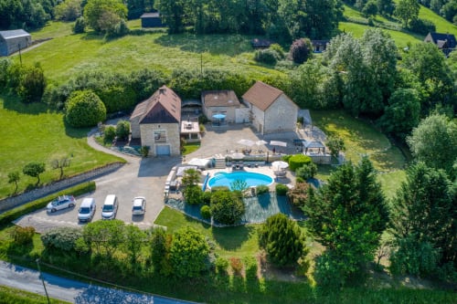 Domaine des Pierres Blanches Gîte et Chambres d'hôte en Périgord Noir au cœur de la campagne