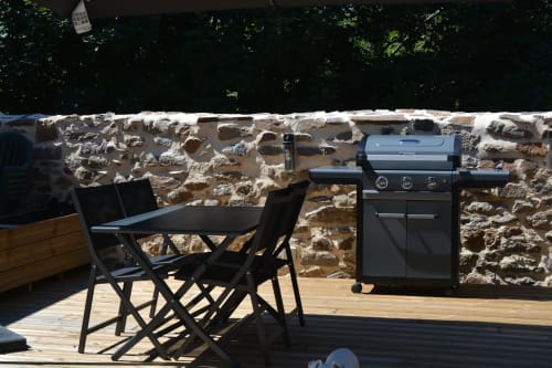 lebeau repos - envie d'un bon barbecue. Dinard St Malo dinan vacances chambre d'hôtes terrasse soleil détente repas plouër-sur-rance