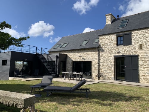 rent villa swimming pool brittany
