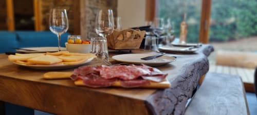 raclette, fromage, savoie, Haute savoie, fondue savoyarde, charcuterie, Vin **Le Cairn de Morillon**  &  **Le Cairn de Samoëns**