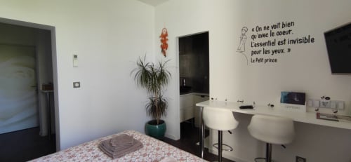 Chambre double pour 1 à 2 personnes avec douche - Clermont l'hérault