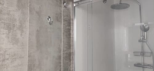 Salle de douche, chambre d'hôtes - Peret