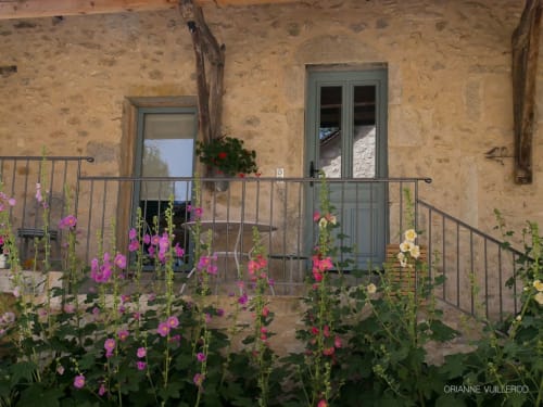 roses-treimieres-et entree-du-gite.lepasdemoineau