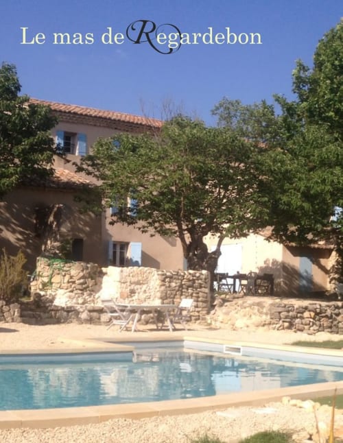 Hébergement Mas de Regardebon Mazan Provence Avignon piscine jardin vacances famille