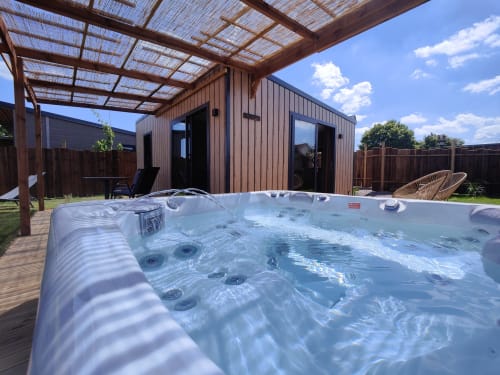Domaine hôtelier avec cottage individuel équipé avec des jacuzzi spa privatif Vosges alsace