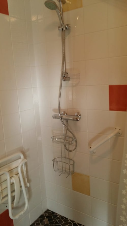 Le Clos De La Côte D'Émeraude- Saint-Benoît-des-Ondes, voyager en Bretagne,  - salle de bains privative