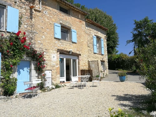 Maison de vacances Provençale - Les Muriers d'engaspaty