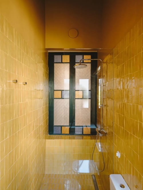 lavabo bany allotjament apartament olot garrotxa fàbrica descals disseny