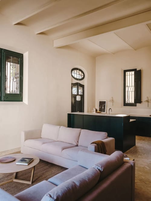 menjador allotjament apartament olot garrotxa fàbrica descals disseny
