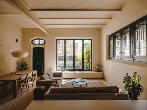 menjador allotjament apartament olot garrotxa fàbrica descals disseny 