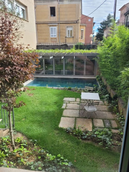 jardí barbacoa piscina allotjament apartament olot garrotxa