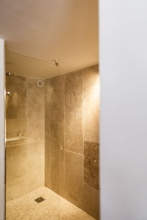 Douche à l'italienne