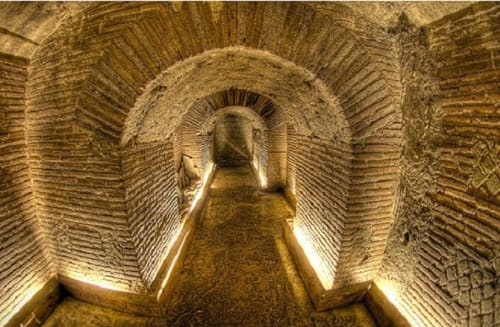 Napoli, centro storico, camere moderne, accoglienza, famiglie, coppie, soggiorno, relax, pulizia, comfort, arredamento curato, aria condizionata, wifi gratuito, colazione in camera, struttura centrale, balcone privato, vista città, posizione strategica, vicinanza metro, vicinanza stazione, università, studenti, city break, breve soggiorno, week-end a Napoli, self check-in, late check-out, early check-in, soggiorno romantico, silenzioso, struttura sicura, bagno privato, lenzuola incluse, camere luminose, atmosfera familiare, ospitalità, arredamento moderno, camere eleganti, prenotazione diretta, senza commissioni, miglior prezzo, soggiorno flessibile, parcheggio vicino, zero stress, quartiere tranquillo, vicinanza attrazioni, città autentica, soggiorno comodo, ottima posizione, design minimal, check-in digitale, customer care, guest friendly, soggiorno urbano, mini vacanza, pulizia giornaliera, host disponibili, stile napoletano, ospitalità vera, ambiente ordinato, relax in città, perfetto per famiglie, perfetto per coppie, ristoranti a due passi, camere spaziose, piccolo hotel, city stay, urban comfort