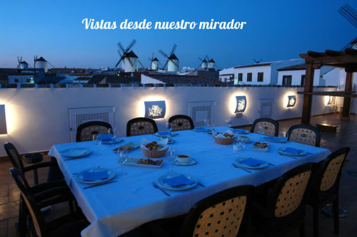 Terraza ubicada en la vivienda de uso turístico Matacabras - Casa el Yelmo de Mambrino