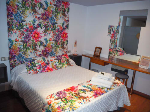 Dormitorio principal en vivienda de uso turístico Abrego - Casa el Yelmo de Mambrino