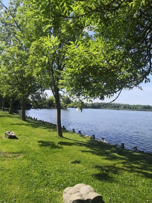 Gîte Le Patio de Mimi - proche Marquion  - Location de vacances avec patio,  Gîte avec cuisine équipée et 2 toilettes plain-pied, maison de vacances avec terrasse,  Maison de vacances plain-pied et parking privé gratuit, Location saisonnière familiale, Gîte tout confort avec terrasse, Hébergement de charme avec extérieur, Hébergement romantique, spacieux, vacances reposantes en 59/62 Nord pas de Calais, 2 toilettes, télévision chaque chambre, connexion wifi gratuite, promenade, randonnée