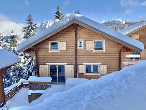Oreeduloup, location la Joue du loup, Studio Ptilou B36 2/4 personnes, vue montagne, ski, mélèzes des chaumates, chalet Grand'loup, chalet Japp'loup , hameau des cimes, Eden des cimes